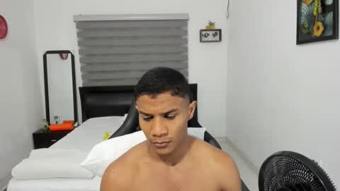 Snapshot of corzoethan chatting on November 2025 11:15:01 PM Ethan online show from November 2025 11:15:01 PM