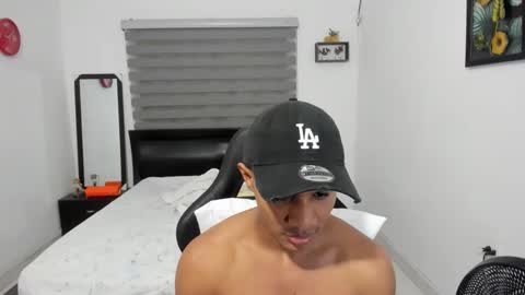 Snapshot of corzoethan chatting on November 2025 11:39:02 PM Ethan online show from November 2025 11:39:02 PM