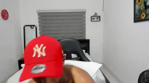 Snapshot of corzoethan chatting on November 2025 10:12:01 PM Ethan online show from November 2025 10:12:01 PM