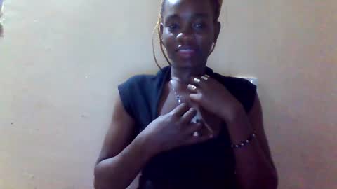 Snapshot of cosabella_cosie chatting on April 2026 09:31:01 PM Cosabella online show from April 2026 09:31:01 PM