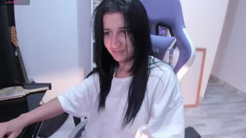 Snapshot of cositarika__ chatting on July 2026 11:56:01 PM Lunita online show from July 2026 11:56:01 PM