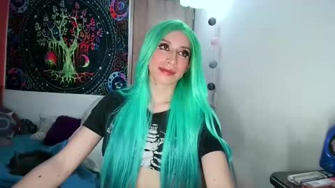 cosmic_crystal online show from January 2025 10:33:01 PM