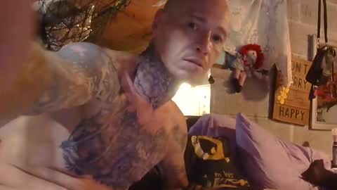 Snapshot of cotybonilla chatting on October 2025 01:28:01 AM Leftys Way online show from October 2025 01:28:01 AM