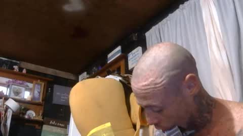 Snapshot of cotybonilla chatting on October 2025 10:14:02 PM Leftys Way online show from October 2025 10:14:02 PM