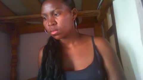 Snapshot of couleur_vanille chatting on March 2025 06:30:01 AM couleur_vanille online show from March 2025 06:30:01 AM