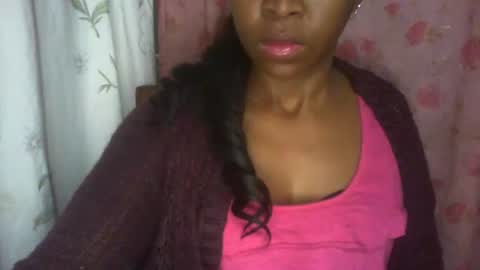 Snapshot of couleur_vanille chatting on October 2025 01:46:01 AM couleur_vanille online show from October 2025 01:46:01 AM