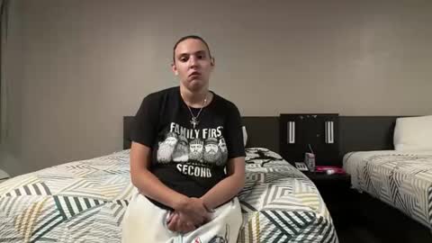Alaskawildcouple online show from May 2026 06:08:02 AM