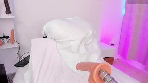 Maria  online show from January 2025 09:55:02 PM