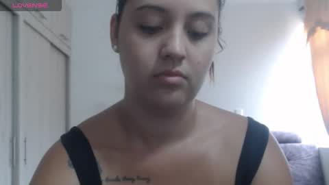  ALEJANDRO Y EMILY  online show from December 2025 06:37:02 PM