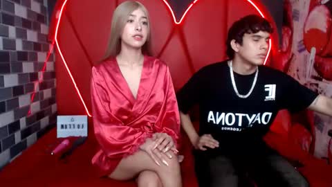 MIA LIZ AND SAM online show from October 2025 08:06:02 PM