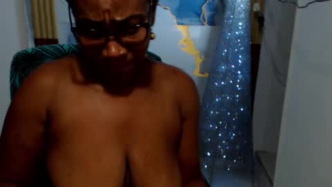 Snapshot of couplehot4uxx chatting on March 2026 04:40:02 AM luckyalysonXXX online show from March 2026 04:40:02 AM