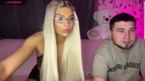 Emily  Ryan online show from November 2025 08:22:02 PM