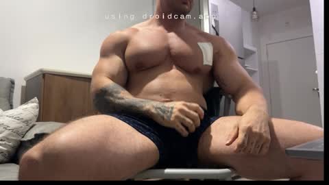 couplemuscle40 online show from October 2025 09:17:02 PM