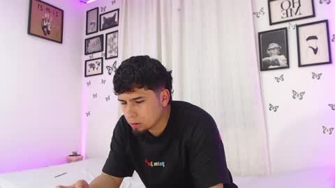 Snapshot of coupsextop chatting on December 2024 07:47:02 AM Juli and Liam online show from December 2024 07:47:02 AM