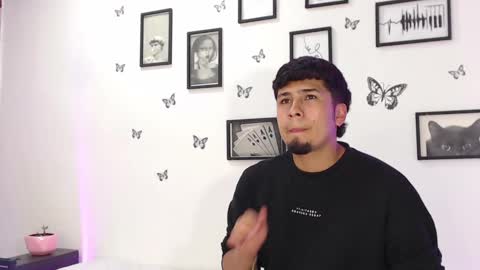 Snapshot of coupsextop chatting on December 2024 08:45:02 AM Juli and Liam online show from December 2024 08:45:02 AM