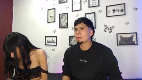 Snapshot of coupsextop chatting on January 2025 07:49:02 AM Juli and Liam online show from January 2025 07:49:02 AM