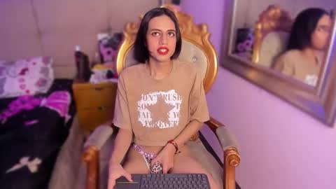 Snapshot of cowzylow chatting on November 2025 12:16:01 PM cowzylow online show from November 2025 12:16:01 PM