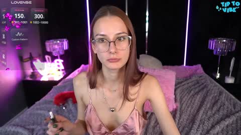 Snapshot of cozymell chatting on December 2024 01:43:02 PM cozymell online show from December 2024 01:43:02 PM