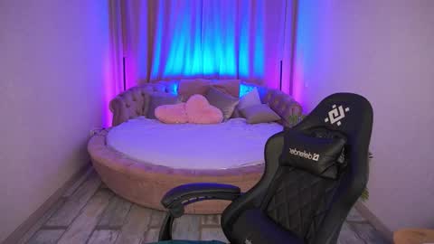 Snapshot of cozymell chatting on November 2025 02:52:02 PM cozymell online show from November 2025 02:52:02 PM