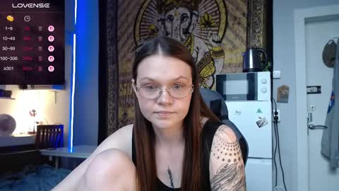 cranberry_hot online show from May 2026 11:41:02 AM