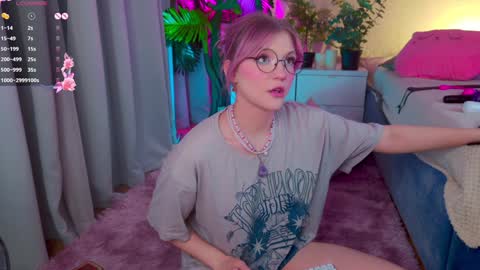 Sonya online show from December 2024 05:37:01 AM