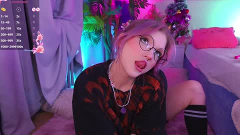 Sonya online show from December 2024 10:23:02 PM