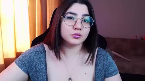 Snapshot of crazy_bunya chatting on May 2026 01:27:01 PM Crazy Bunya online show from May 2026 01:27:01 PM