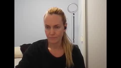 Anny online show from May 2026 11:12:03 PM