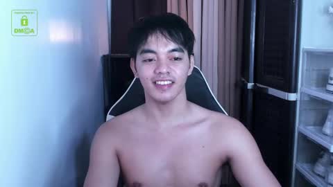 Snapshot of crazyasiancum chatting on December 2024 04:42:01 PM Zion online show from December 2024 04:42:01 PM