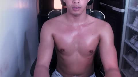 Snapshot of crazyasiancum chatting on October 2025 04:10:01 AM Zion online show from October 2025 04:10:01 AM