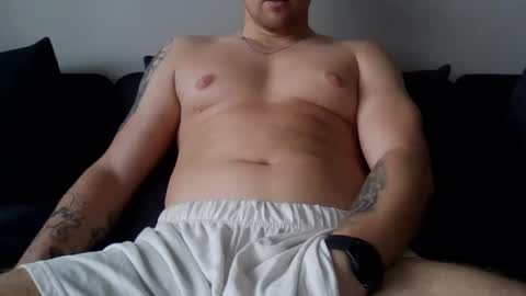 Snapshot of crazyd101 chatting on October 2025 09:31:01 AM CrazyDI0I online show from October 2025 09:31:01 AM