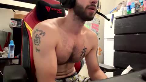 Snapshot of crazydill28 chatting on October 2025 04:52:01 PM crazydill28 online show from October 2025 04:52:01 PM