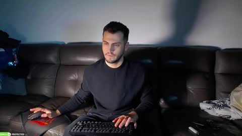 Crazy online show from October 2025 06:28:02 PM