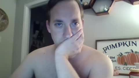 Snapshot of crazyhorn28 chatting on November 2025 06:05:01 AM crazyhorn28 online show from November 2025 06:05:01 AM