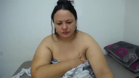 Snapshot of crazyonme chatting on September 2025 08:57:01 AM diosalinda online show from September 2025 08:57:01 AM