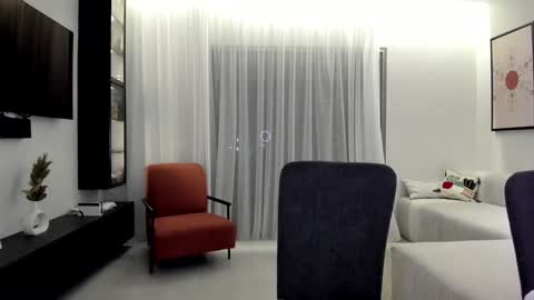 Patricia Lpez online show from November 2025 08:33:02 PM