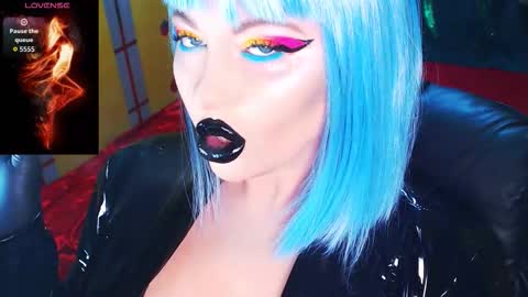 Roxy online show from February 2026 02:42:02 PM