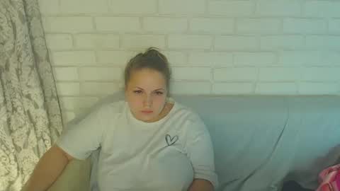 Crazyy Girl  online show from February 2025 06:34:02 PM