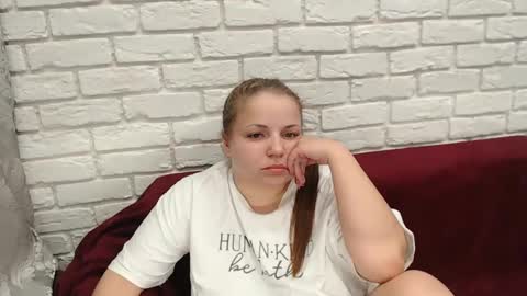 Crazyy Girl  online show from February 2025 05:58:02 PM