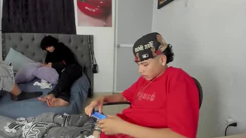 crazzy_master1 online show from April 2026 04:46:01 AM