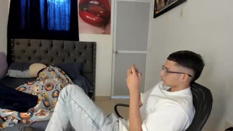 crazzy_master1 online show from April 2026 07:42:01 PM