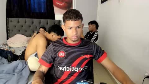 crazzy_master1 online show from April 2026 10:32:02 PM