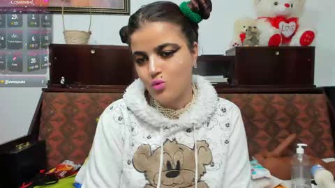 Snapshot of crazzy_pussy chatting on May 2026 02:44:02 PM Ana online show from May 2026 02:44:02 PM