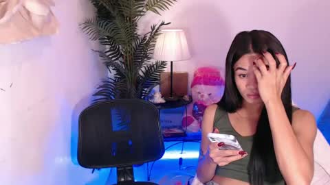 Snapshot of creamy_drake chatting on December 2024 08:12:02 PM creamy_drake online show from December 2024 08:12:02 PM