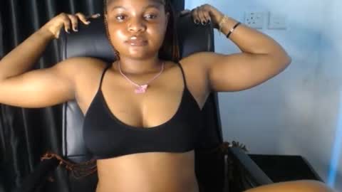 Snapshot of creamy_juicypussy chatting on December 2025 07:24:01 AM Lady jasmine online show from December 2025 07:24:01 AM