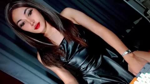 Snapshot of creamycum_celinexxx chatting on January 2025 05:35:02 PM Celine online show from January 2025 05:35:02 PM