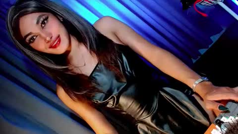 Snapshot of creamycum_celinexxx chatting on February 2025 07:55:01 PM Celine online show from February 2025 07:55:01 PM
