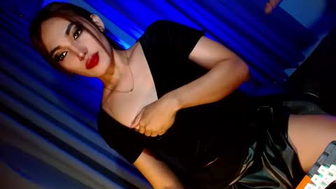 Snapshot of creamycum_celinexxx chatting on February 2025 07:16:01 PM Celine online show from February 2025 07:16:01 PM