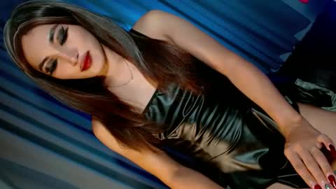 Snapshot of creamycum_celinexxx chatting on February 2025 07:56:01 PM Celine online show from February 2025 07:56:01 PM