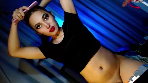Snapshot of creamycum_celinexxx chatting on February 2025 10:00:02 PM Celine online show from February 2025 10:00:02 PM